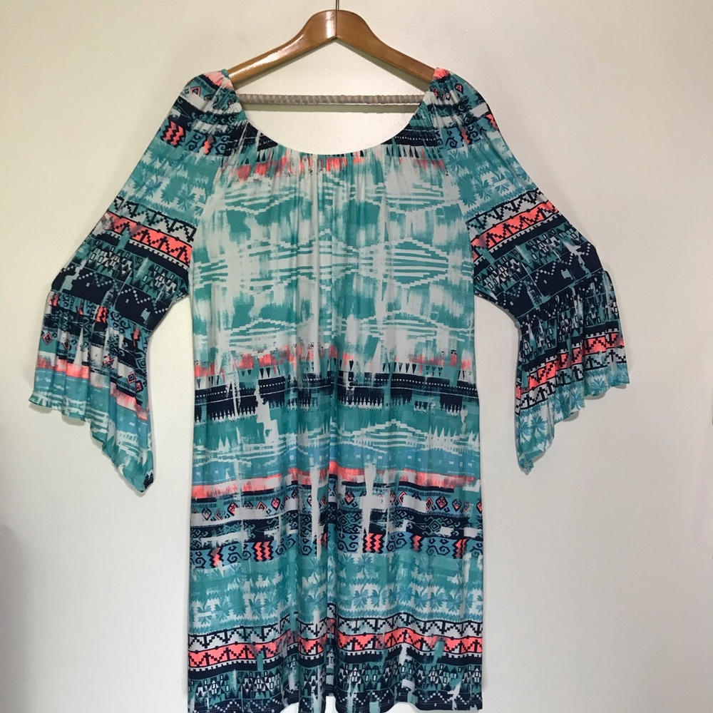 The Hanger Brand Dress Fun Aztec pattern 3X